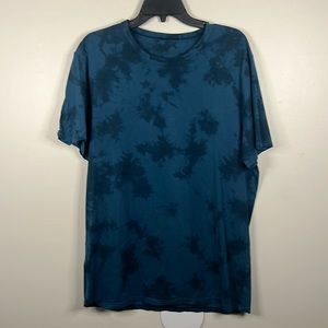 Lululemon shirt. Large.